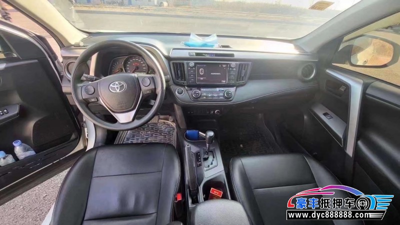 18年丰田RAV4轿车抵押车出售