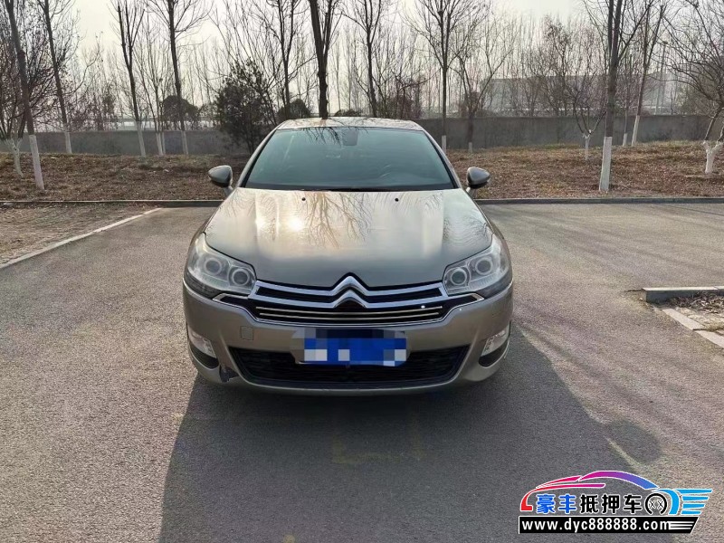 13年雪铁龙C5轿车抵押车出售