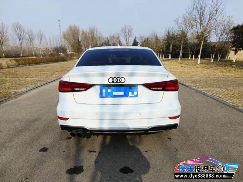 18年奥迪A3轿车抵押车出售