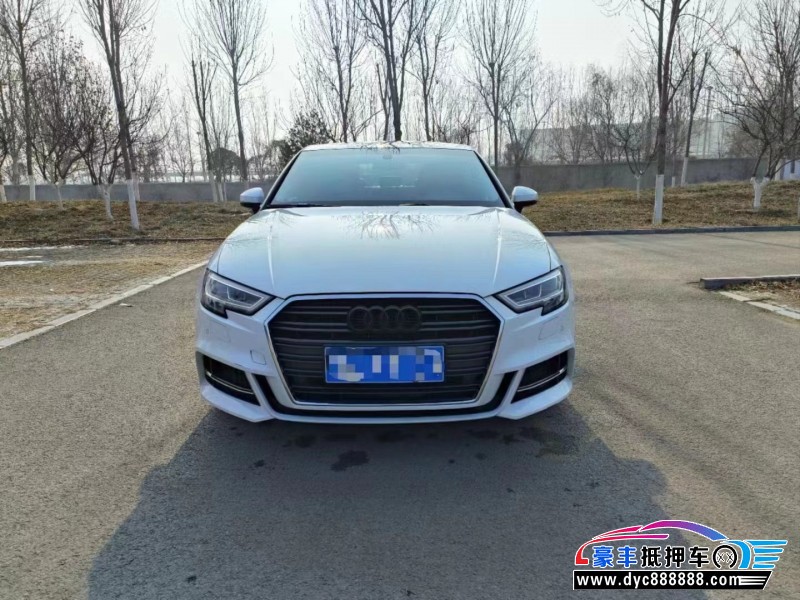 18年奥迪A3轿车抵押车出售