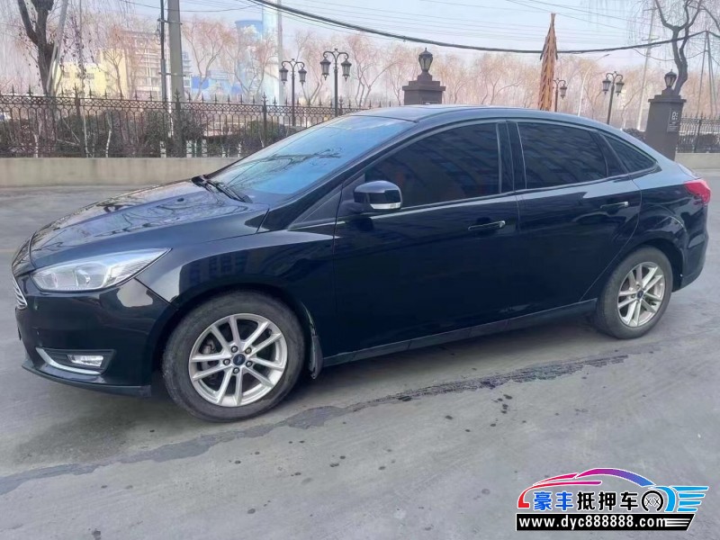 15年福特福克斯轿车抵押车出售