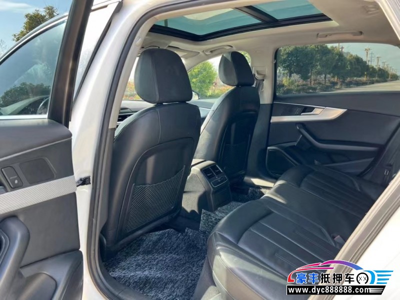 17年奥迪A4轿车抵押车出售