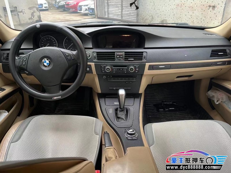 11年宝马3系轿车抵押车出售