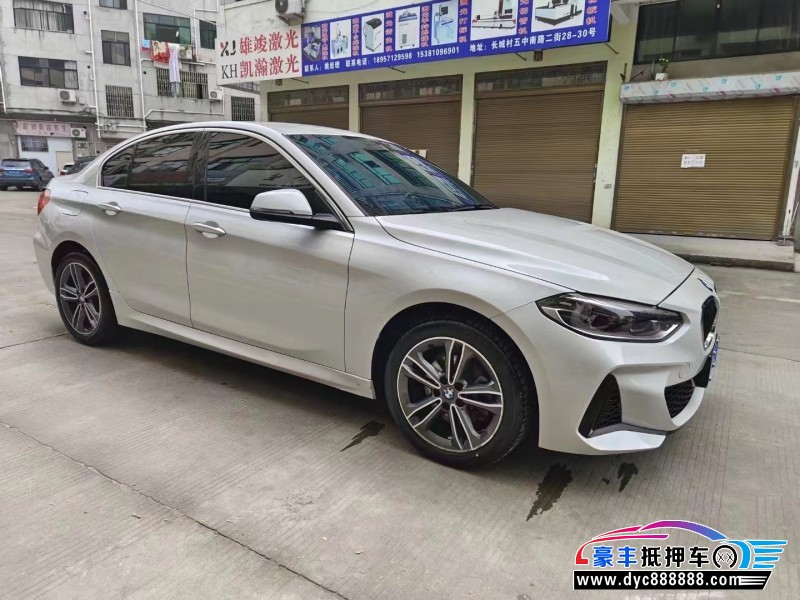 21年宝马1系轿车抵押车出售
