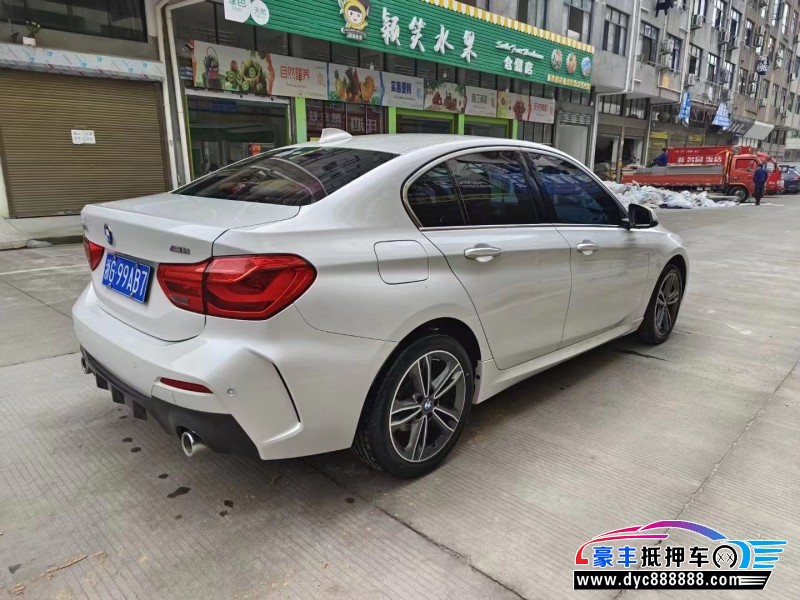 21年宝马1系轿车抵押车出售