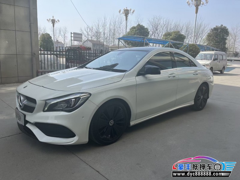 17年奔驰CLA轿车抵押车出售