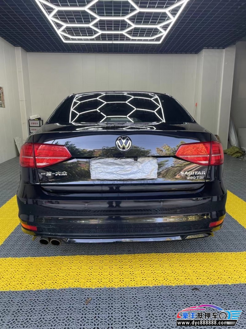 18年大众速腾轿车抵押车出售