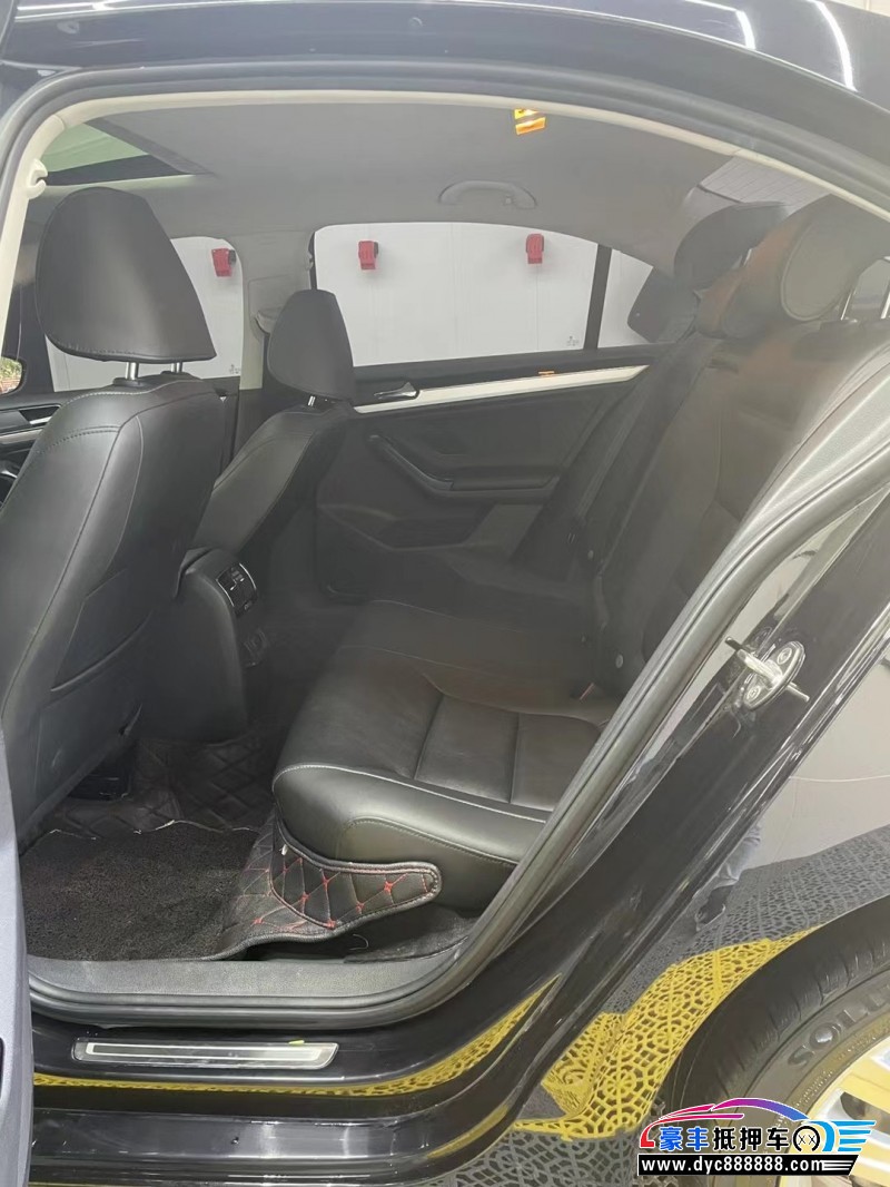 18年大众速腾轿车抵押车出售