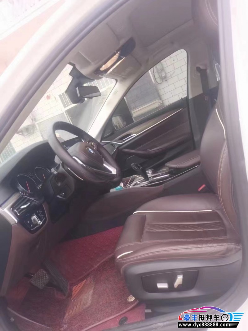 18年宝马5系轿车抵押车出售