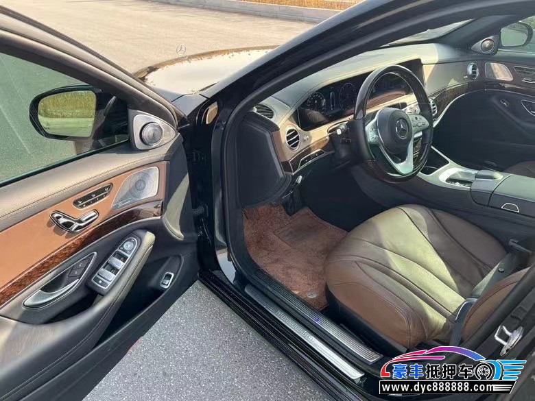 20年奔驰S轿车抵押车出售