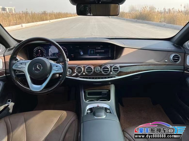 20年奔驰S轿车抵押车出售