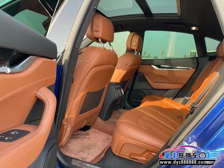 20年玛莎拉蒂莱万特轿车抵押车出售