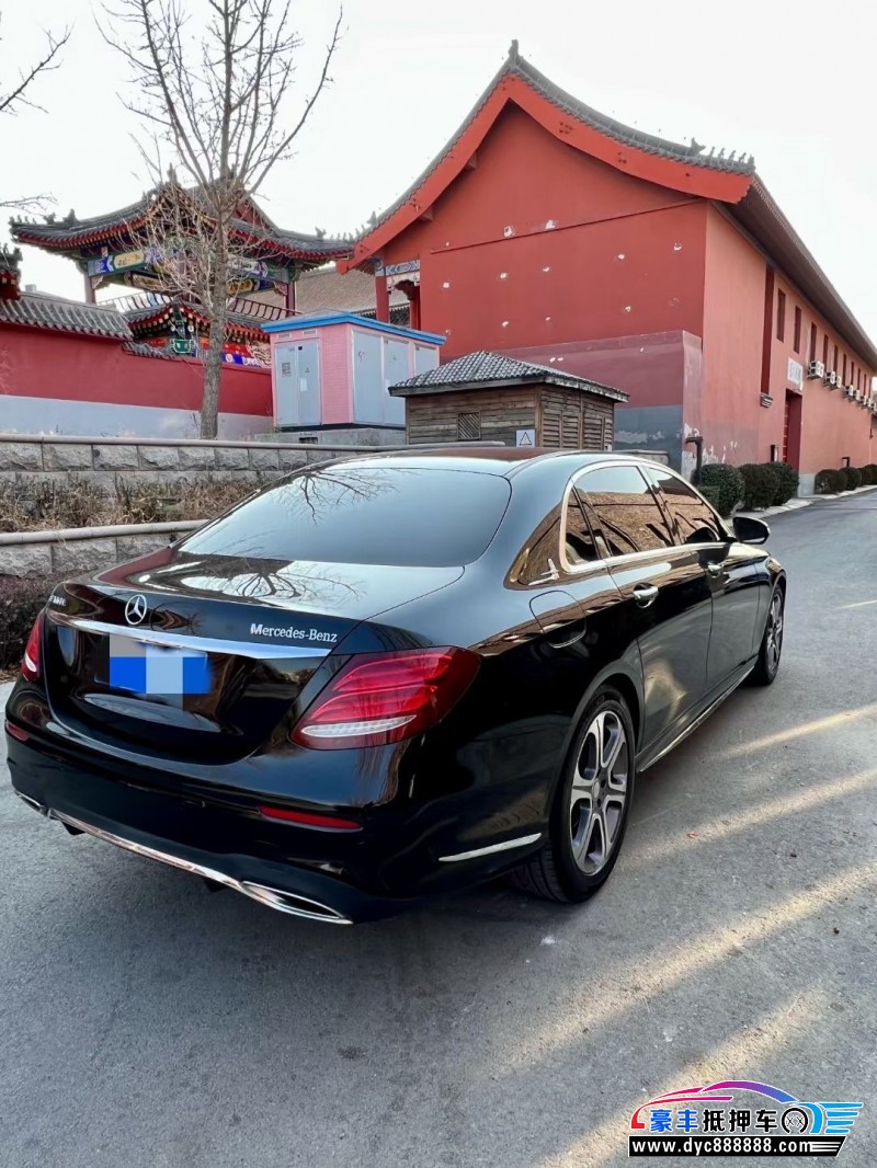 17年奔驰E轿车抵押车出售