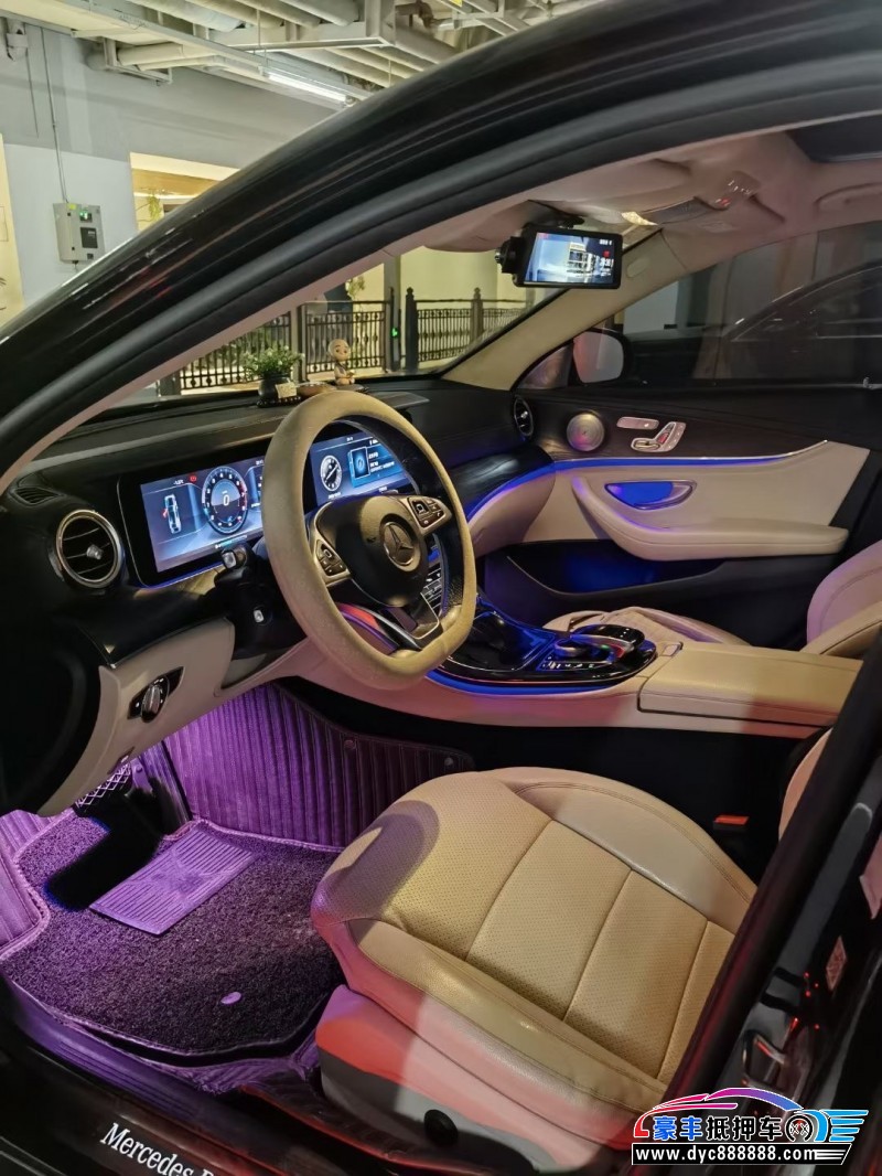 17年奔驰E轿车抵押车出售