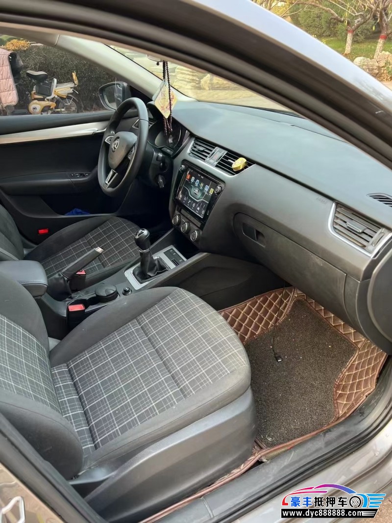 18年斯柯达明锐轿车抵押车出售