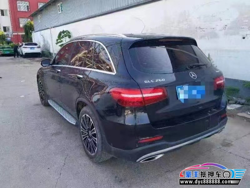 18年奔驰GLC轿车抵押车出售