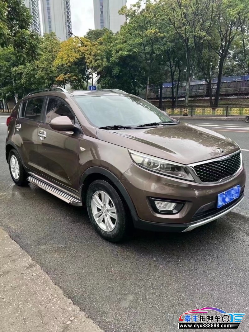 16年起亚智跑轿车抵押车出售