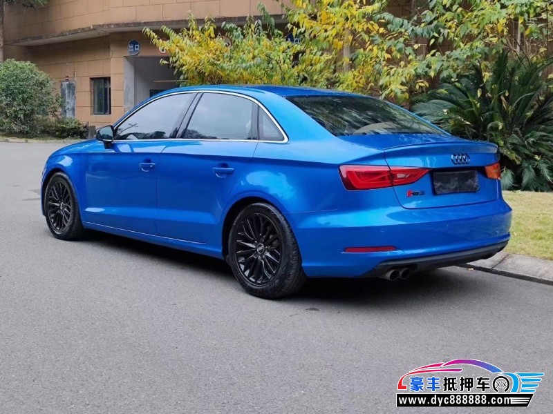 17年奥迪A3轿车抵押车出售