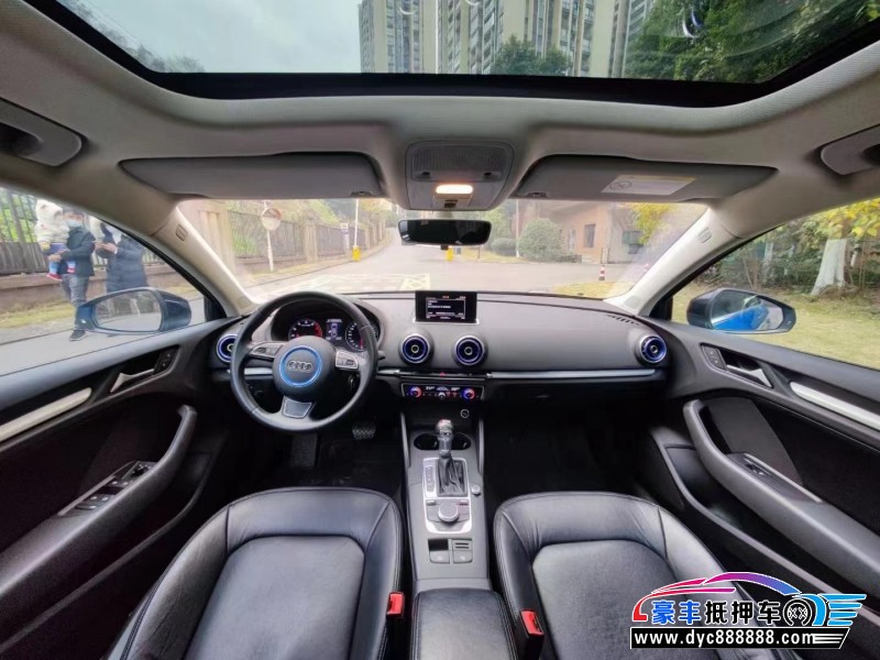 17年奥迪A3轿车抵押车出售