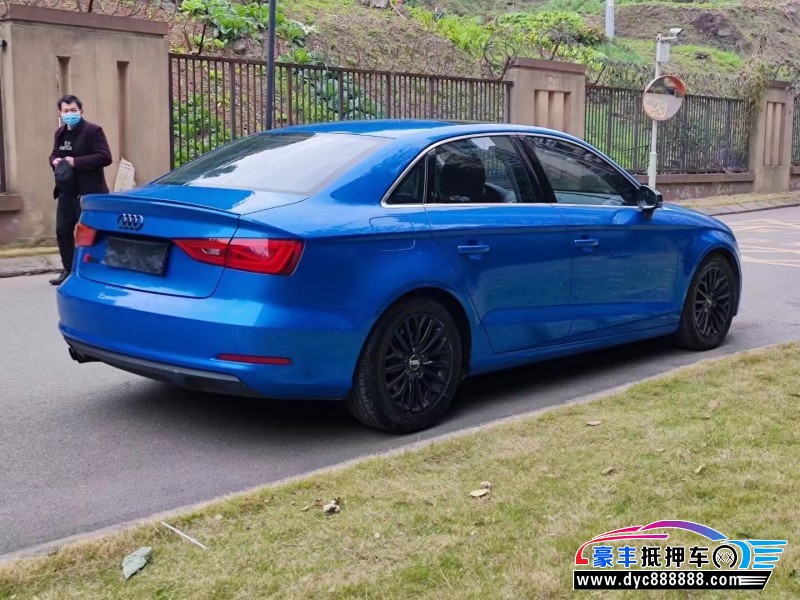 17年奥迪A3轿车抵押车出售