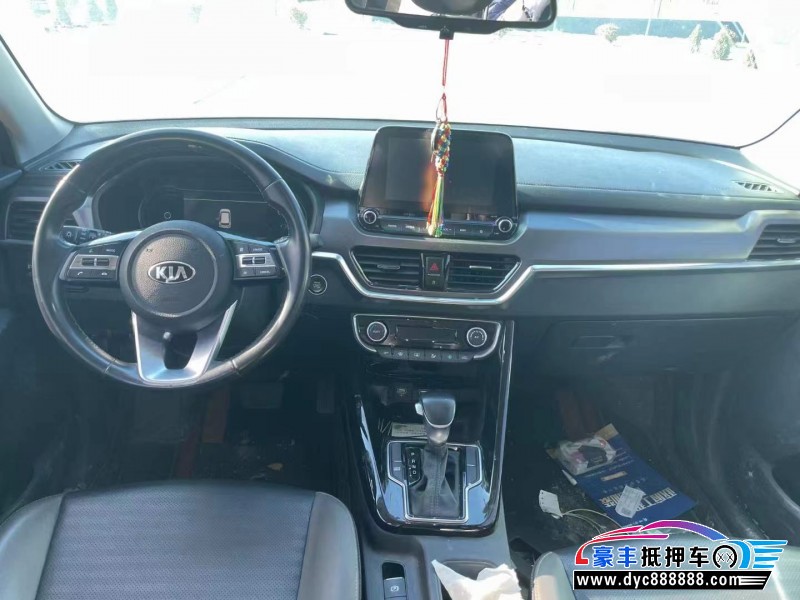 20年起亚智跑轿车抵押车出售