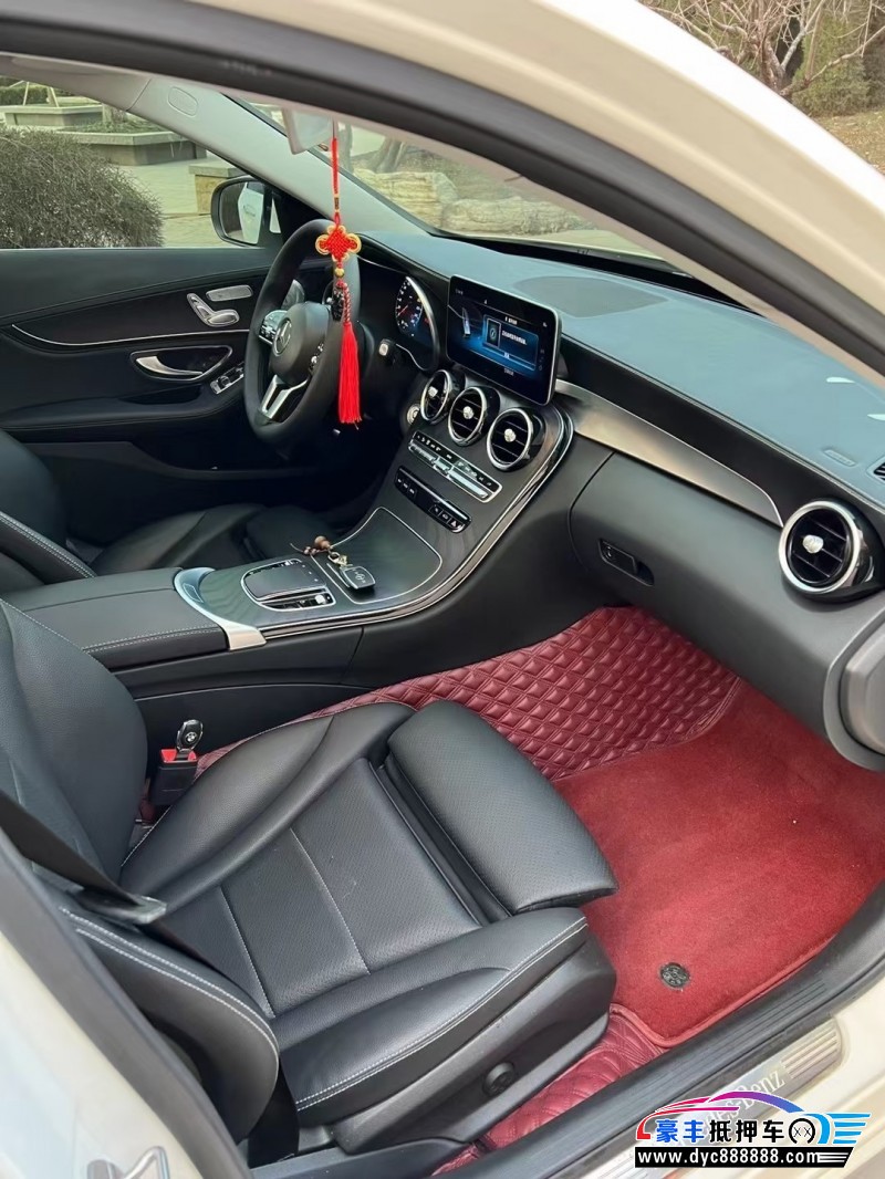 20年奔驰C轿车抵押车出售