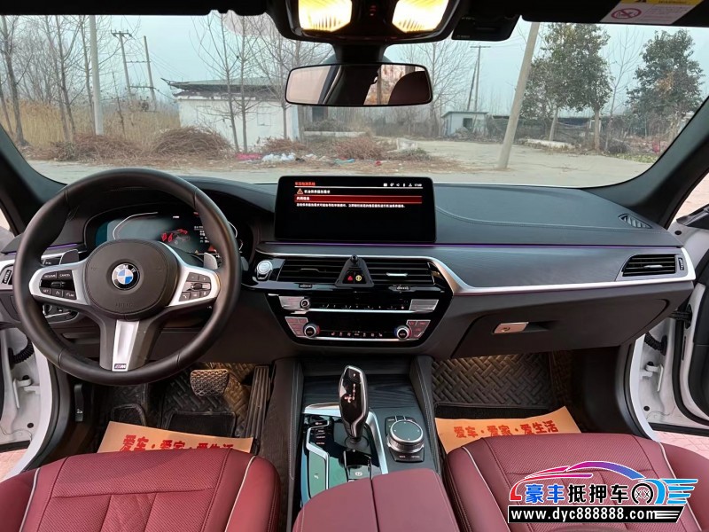 21年宝马5系轿车抵押车出售