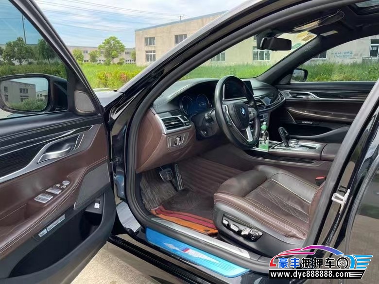 18年宝马7系轿车抵押车出售