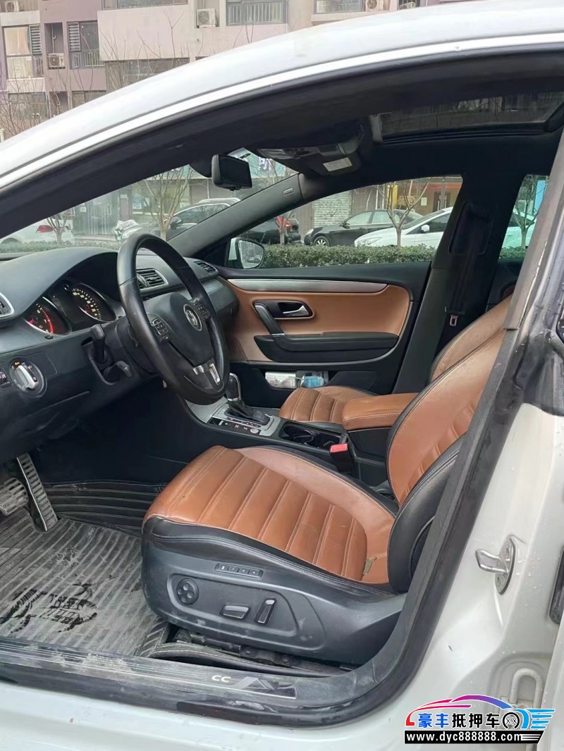 14年大众CC轿车抵押车出售