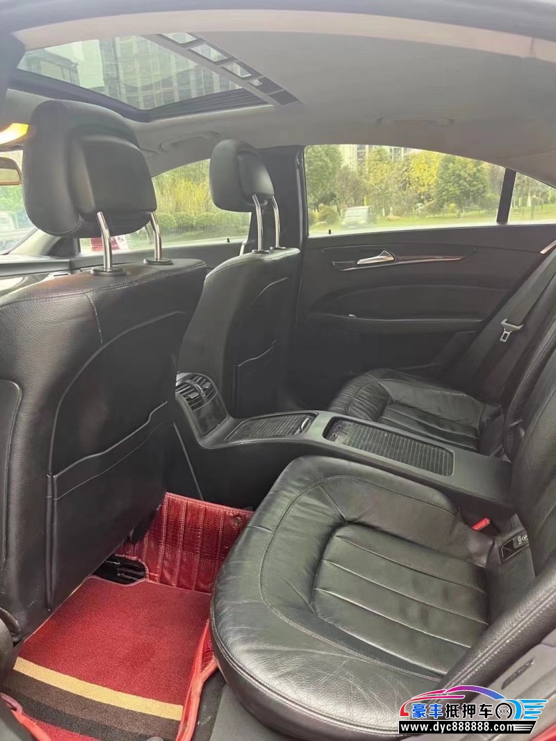 13年奔驰CLS轿车抵押车出售