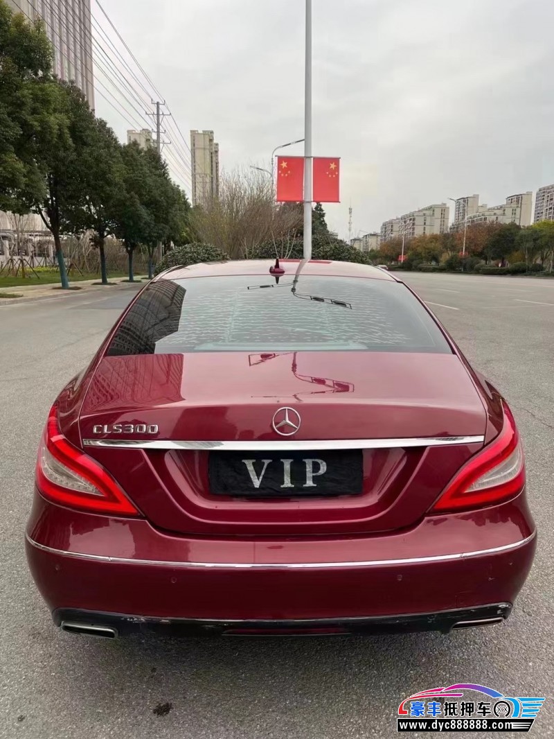 13年奔驰CLS轿车抵押车出售