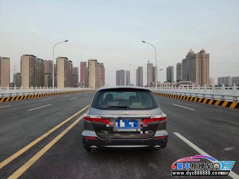 13年本田奥德赛轿车抵押车出售