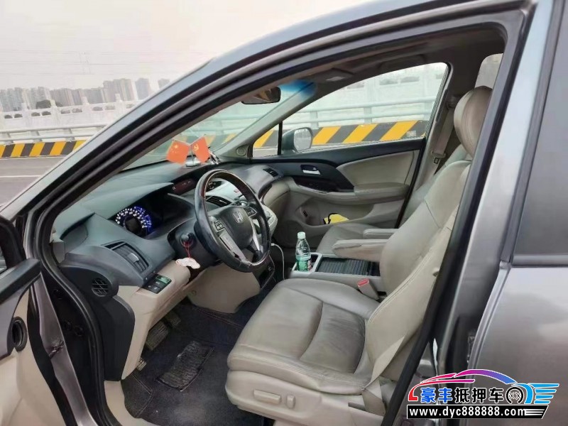 13年本田奥德赛轿车抵押车出售