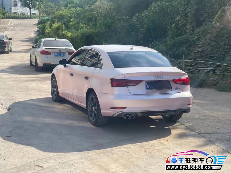 17年奥迪A3轿车抵押车出售