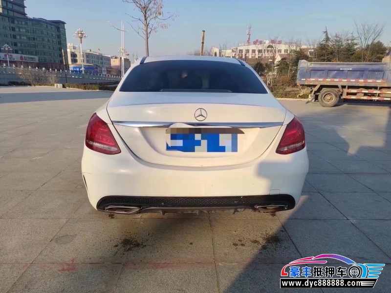 17年奔驰C轿车抵押车出售