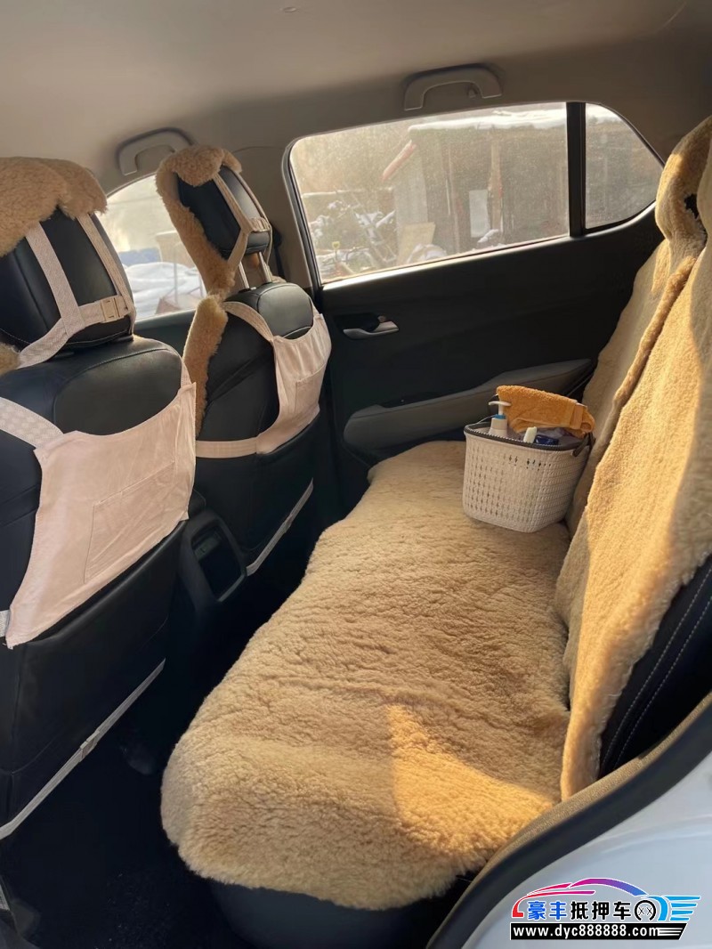 17年宝骏510轿车抵押车出售