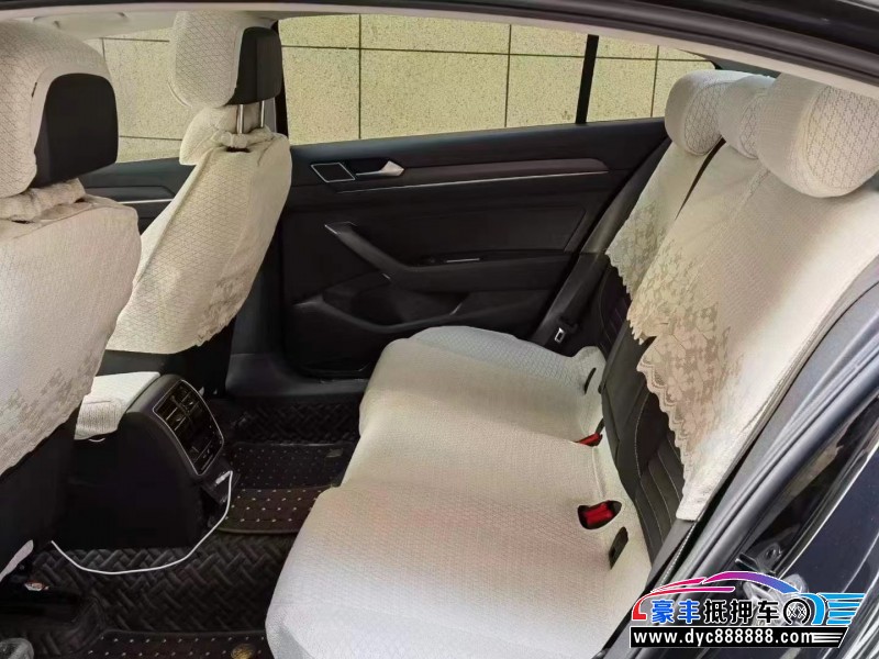 21年大众迈腾轿车抵押车出售