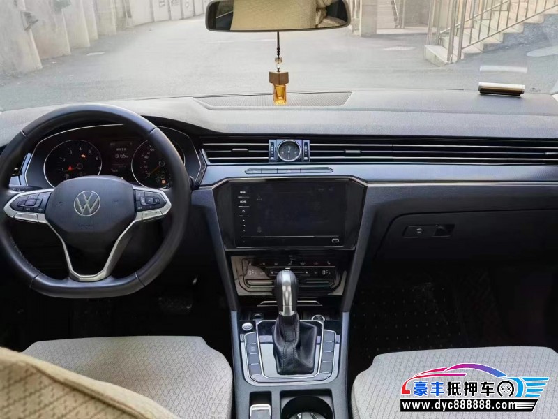 21年大众迈腾轿车抵押车出售