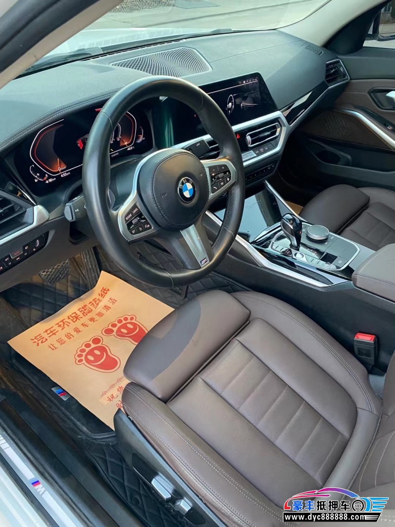 20年宝马3系轿车抵押车出售