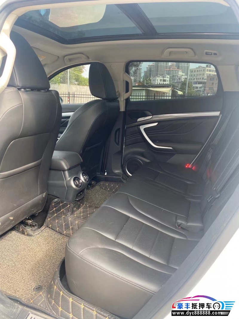 17年长城VV7轿车抵押车出售