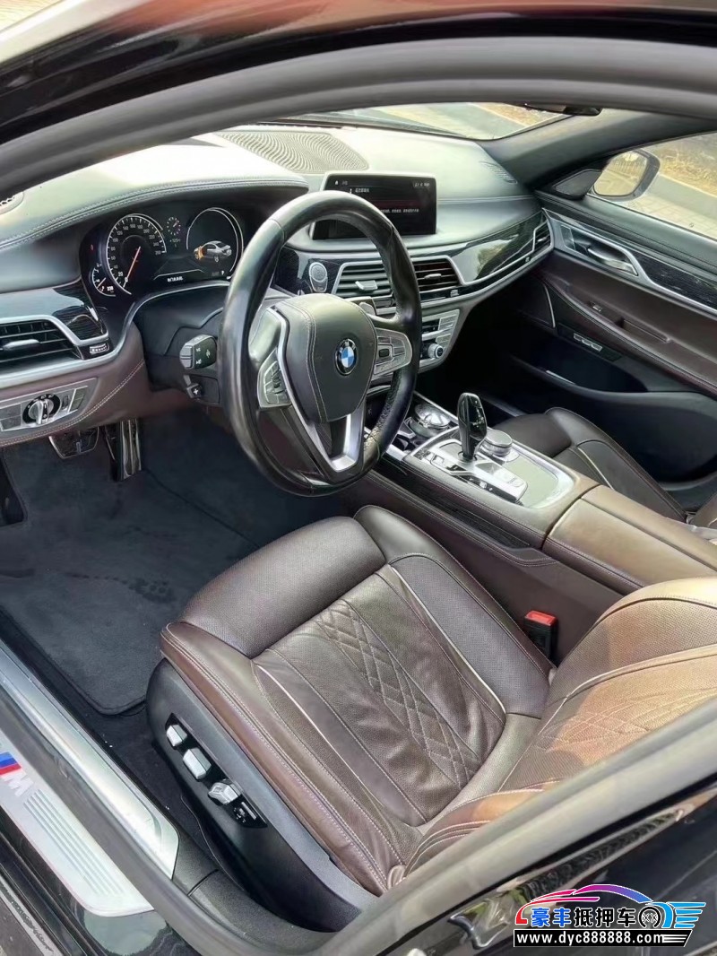 18年宝马7系轿车抵押车出售