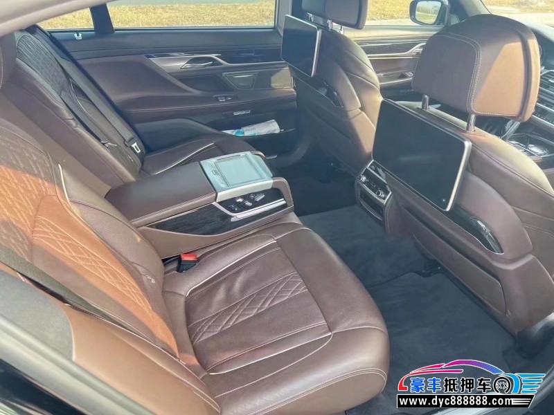 18年宝马7系轿车抵押车出售