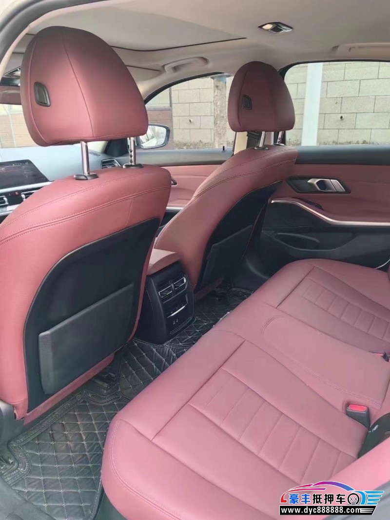 21年宝马3系轿车抵押车出售