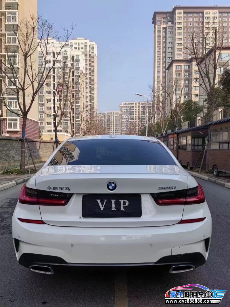 21年宝马3系轿车抵押车出售