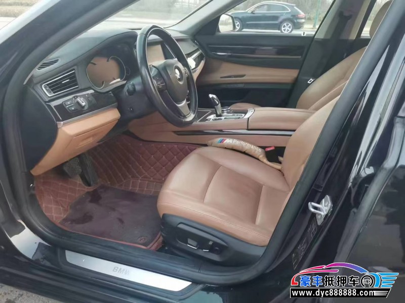 13年宝马7系轿车抵押车出售