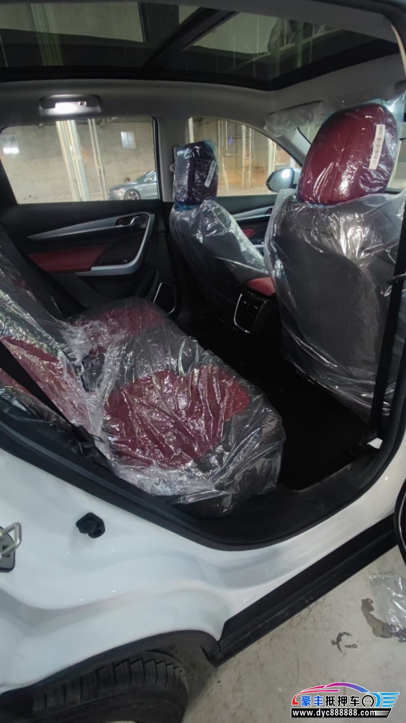 21年东风风神AX7轿车抵押车出售