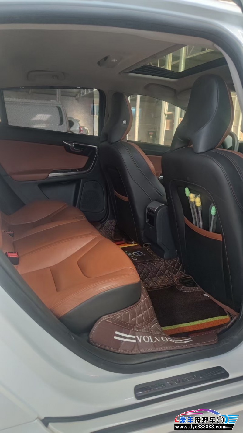 19年沃尔沃S60L轿车抵押车出售