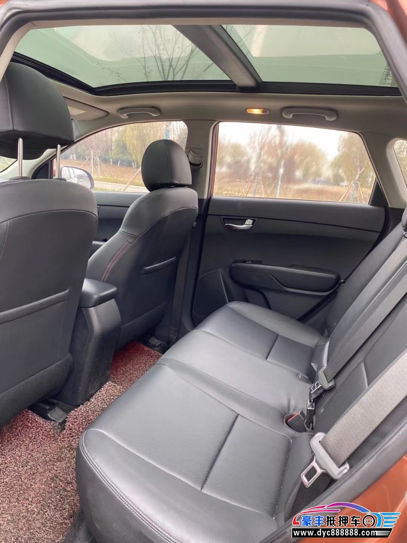 16年起亚KX3轿车抵押车出售