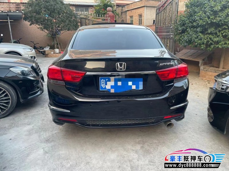 15年本田思铂睿轿车抵押车出售