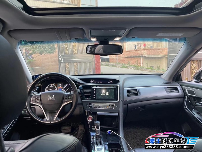 15年本田思铂睿轿车抵押车出售